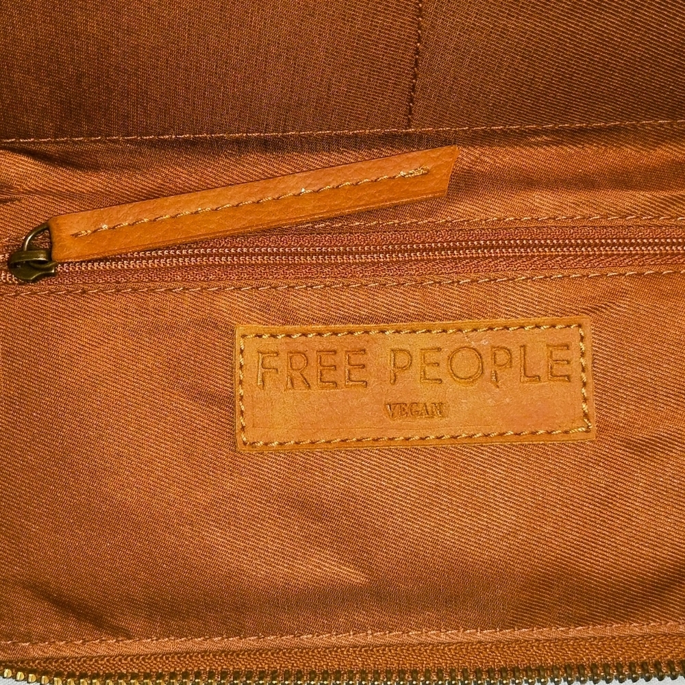 Free People Brown Wallet New With Tags. - Picture 4 of 5